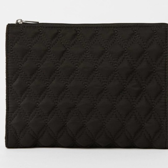 Fabletics The Cosmetic Bag NWT - Picture 4 of 4